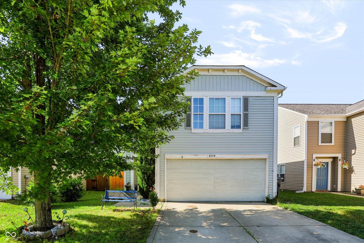 8719 Hosta Way - Photo 1