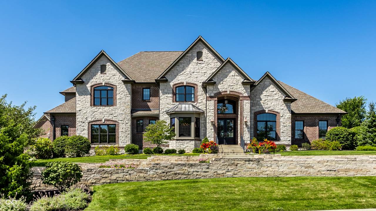 6760 Wellington Circle - Photo 1