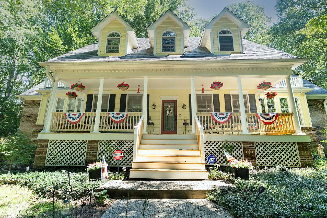 3295 Skyway - Photo 1