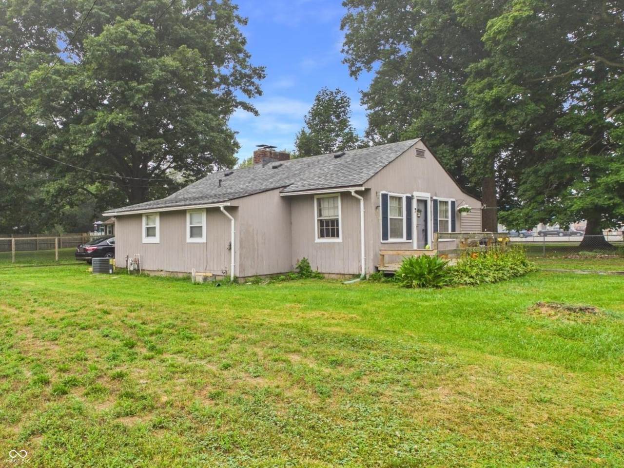 2611 10th Street - Photo 1