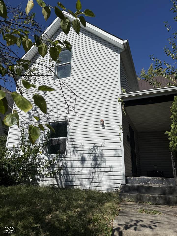 608 Lincoln Street - Photo 1