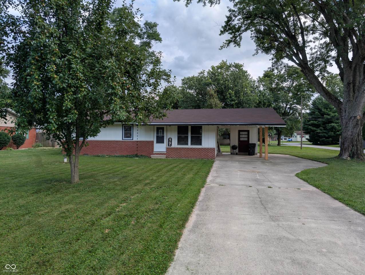 2791 Woodlawn Drive - Photo 1