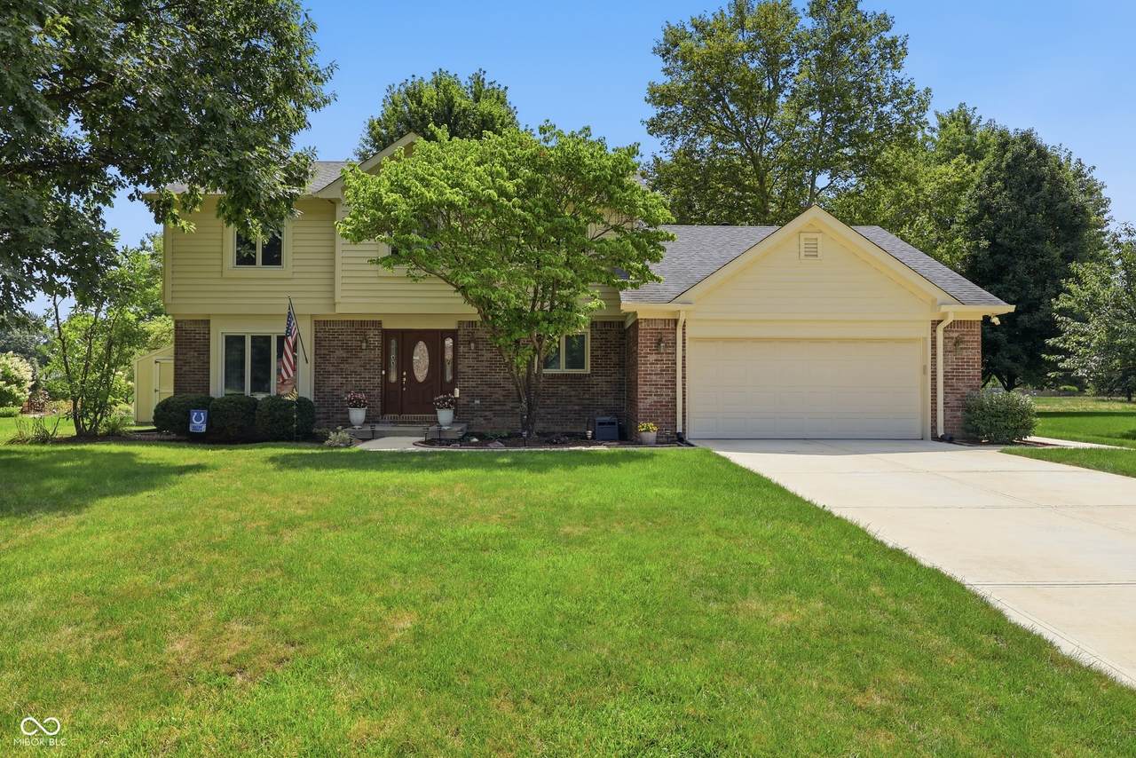 183 Berkshire Lane - Photo 1