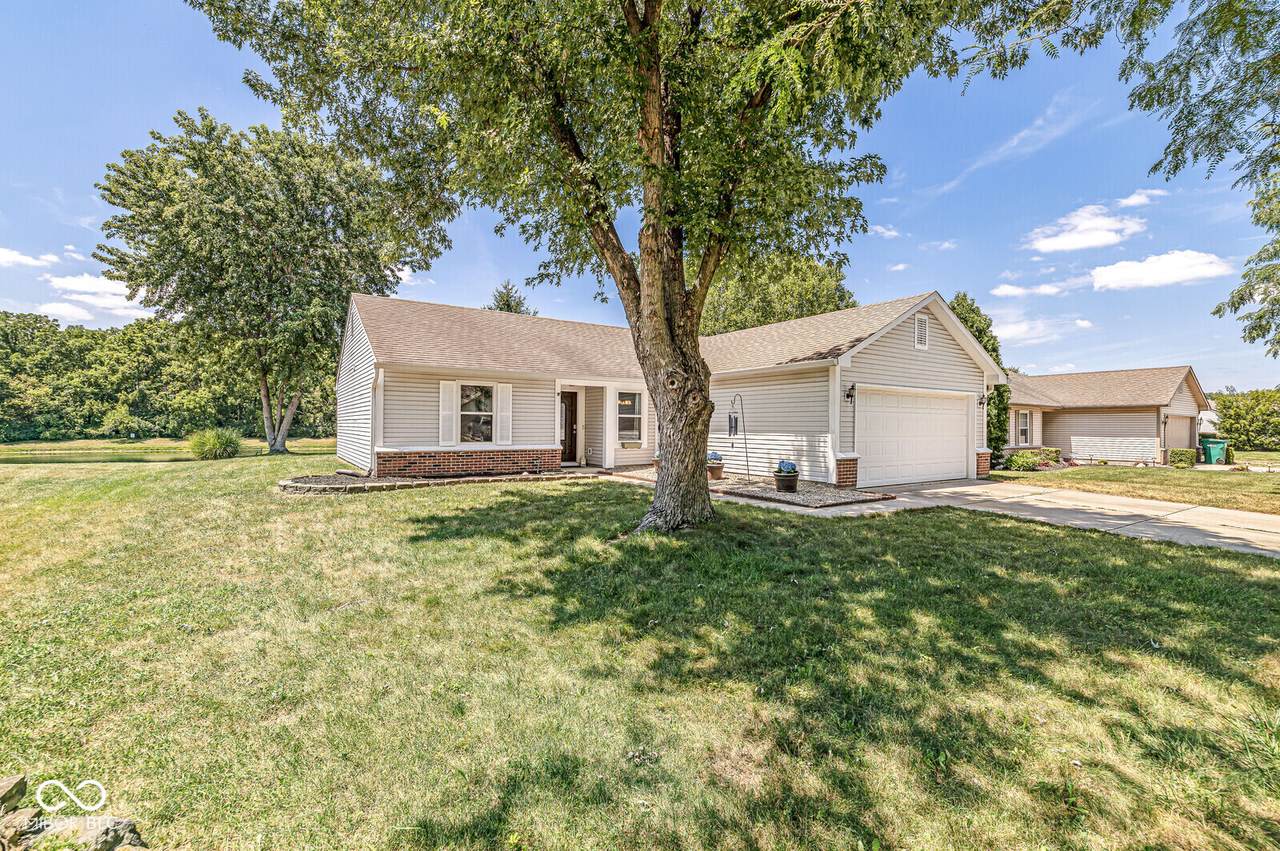 814 Millbrook Drive - Photo 1