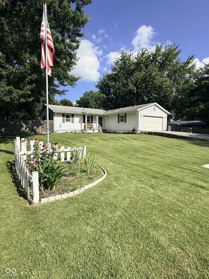 308 Delwood Drive - Photo 1