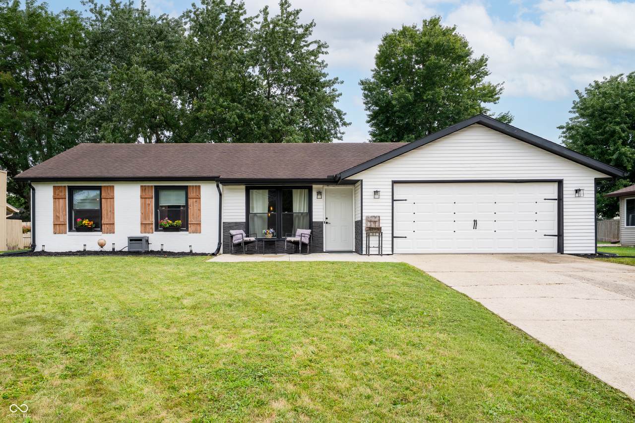 4209 Sandpiper Drive - Photo 1