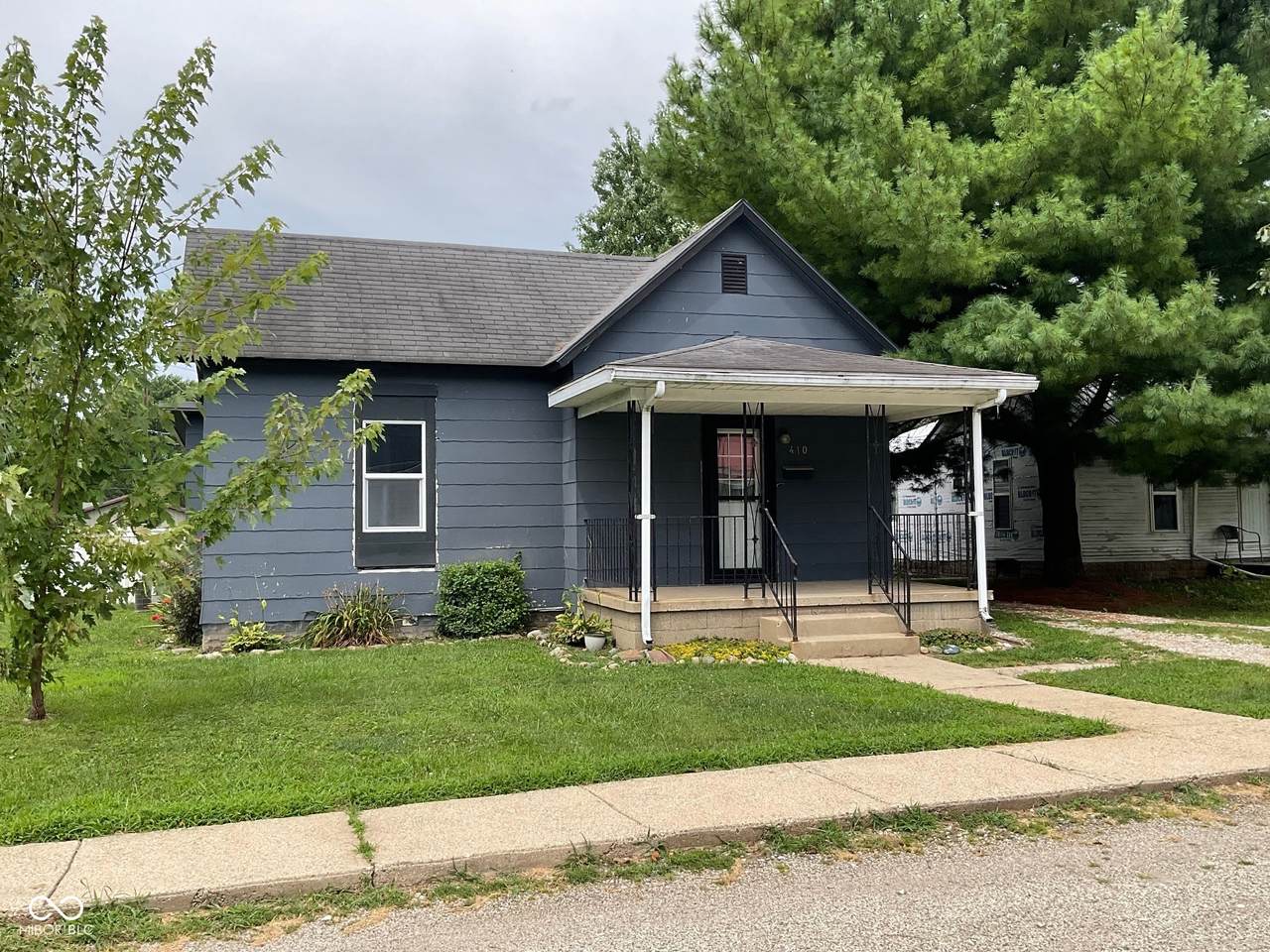 410 Barton Street - Photo 1