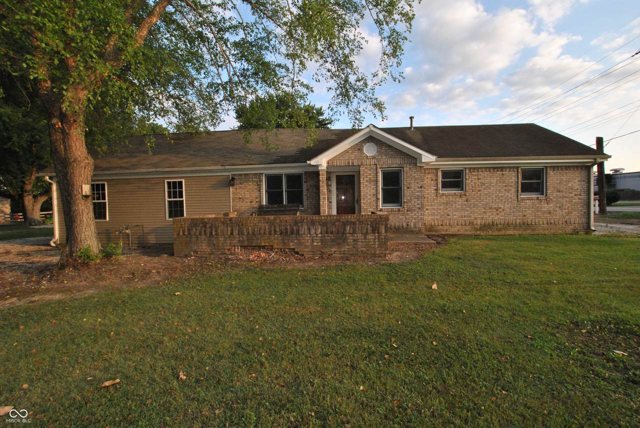 1235 Indianapolis Road - Photo 1