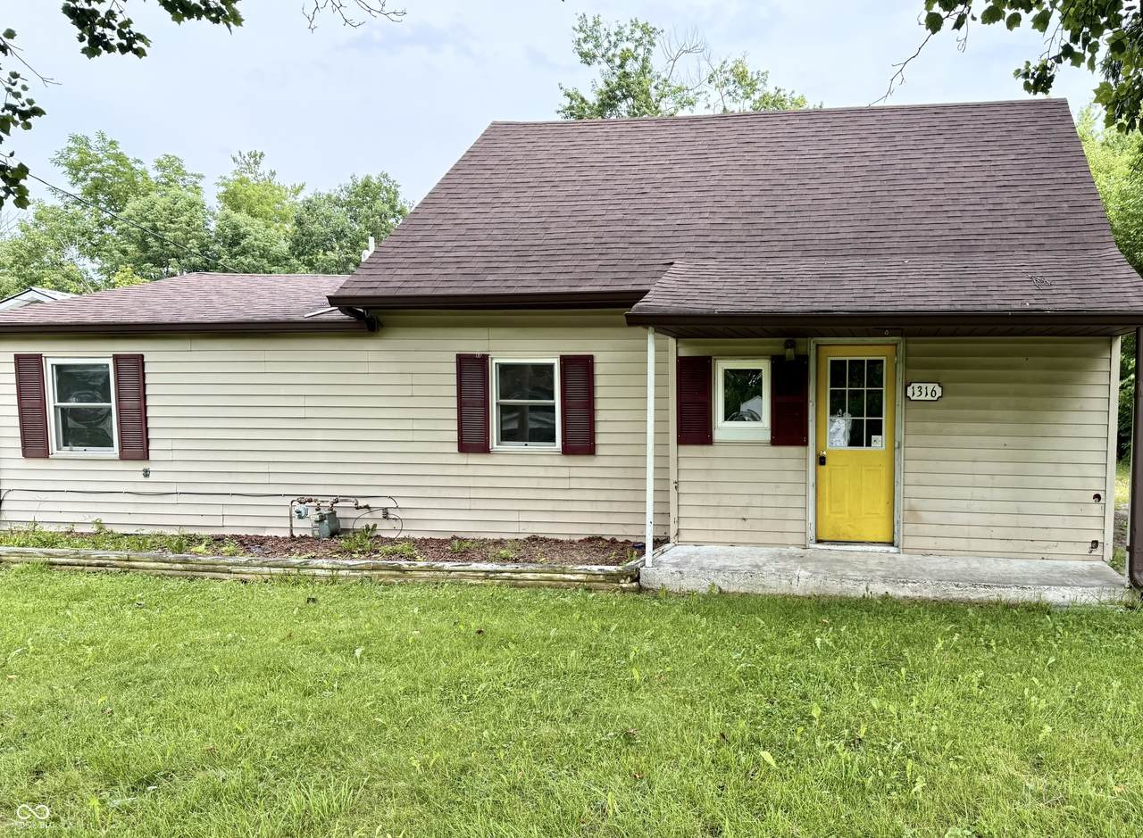 1316 R Avenue - Photo 1
