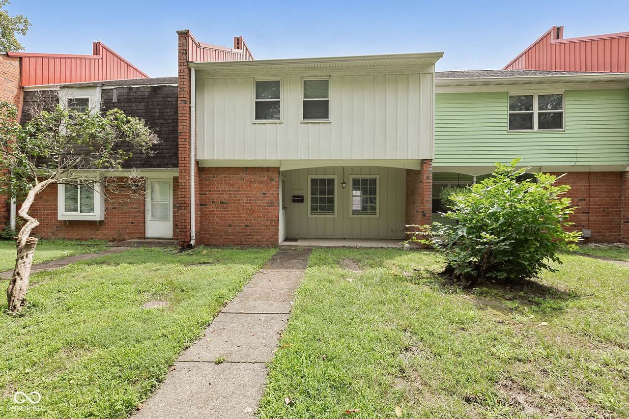 6440 Commons Drive - Photo 1