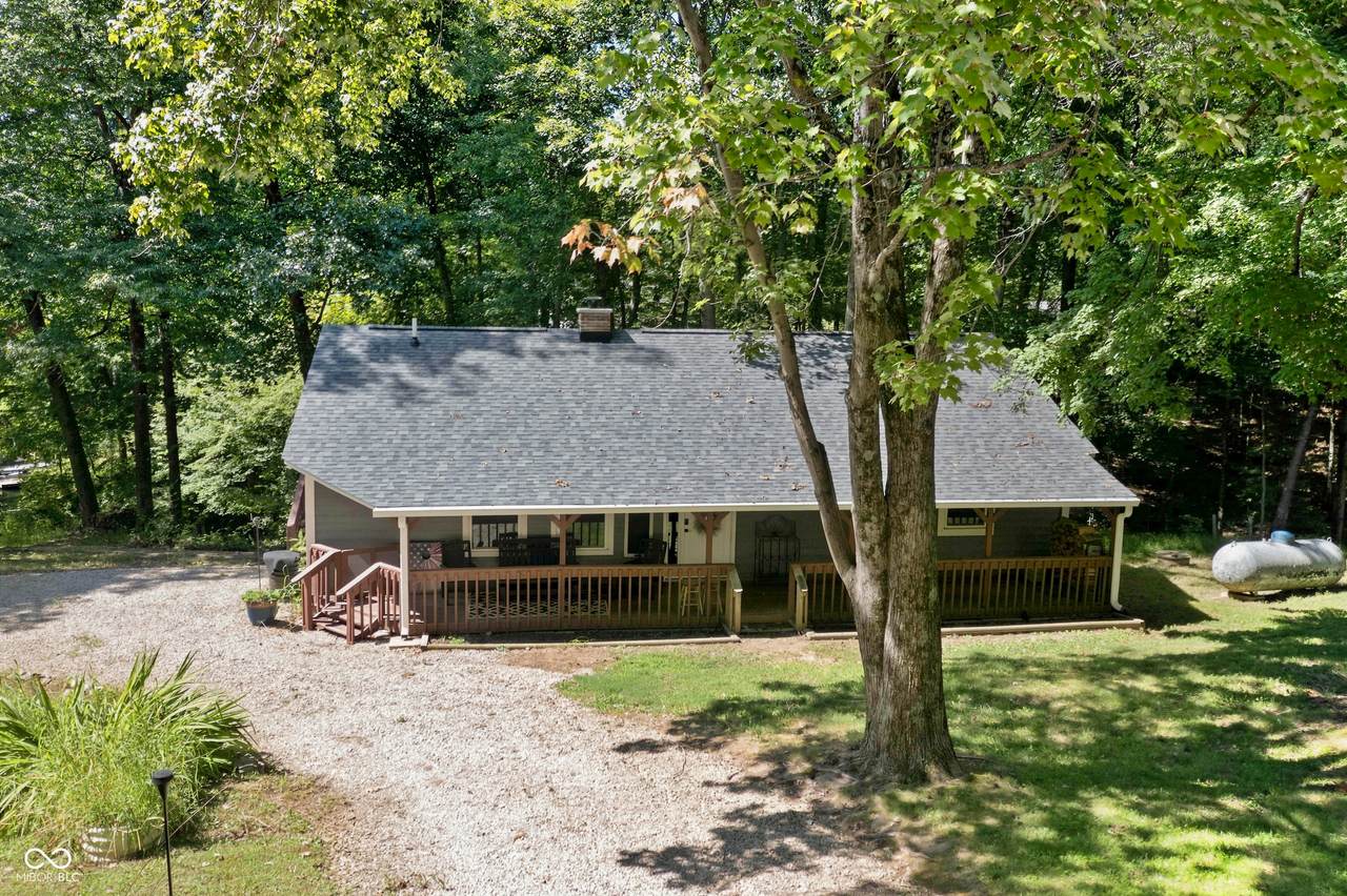 7906 Maple Drive - Photo 1