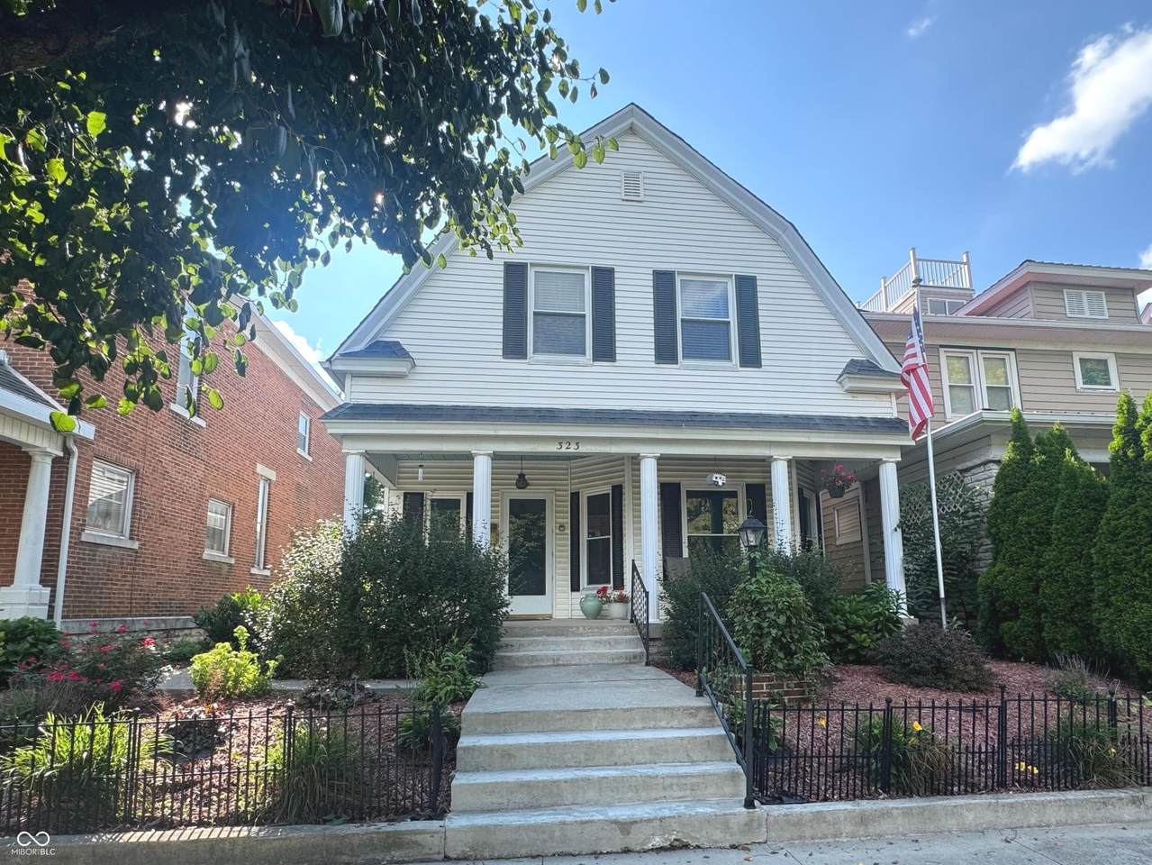 323 Franklin Street - Photo 1