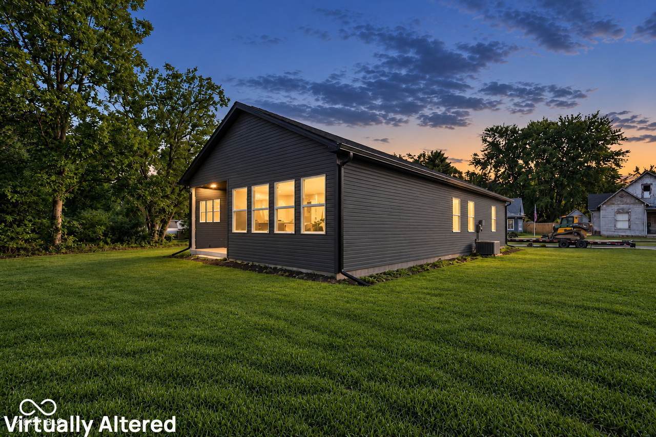 408 Leavitt Street - Photo 1