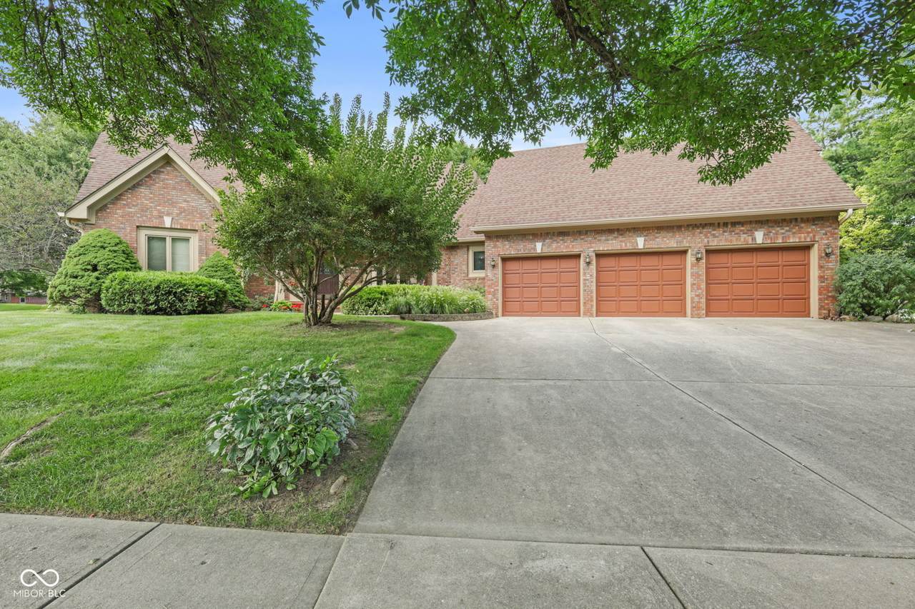 420 Austin Lane - Photo 1