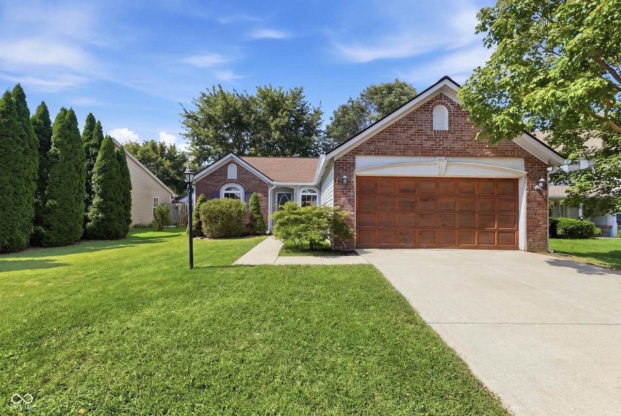 17714 Windwood Circle - Photo 1