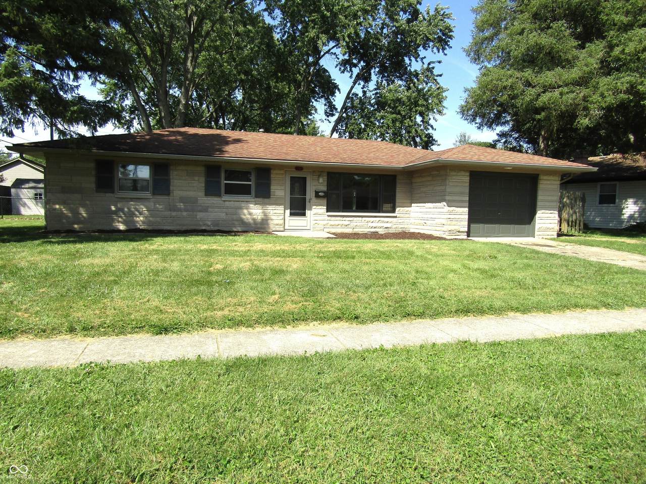 128 Prairie Parkway - Photo 1