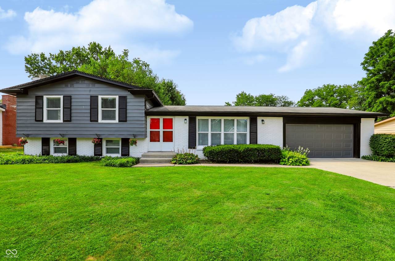441 Ash Drive - Photo 1