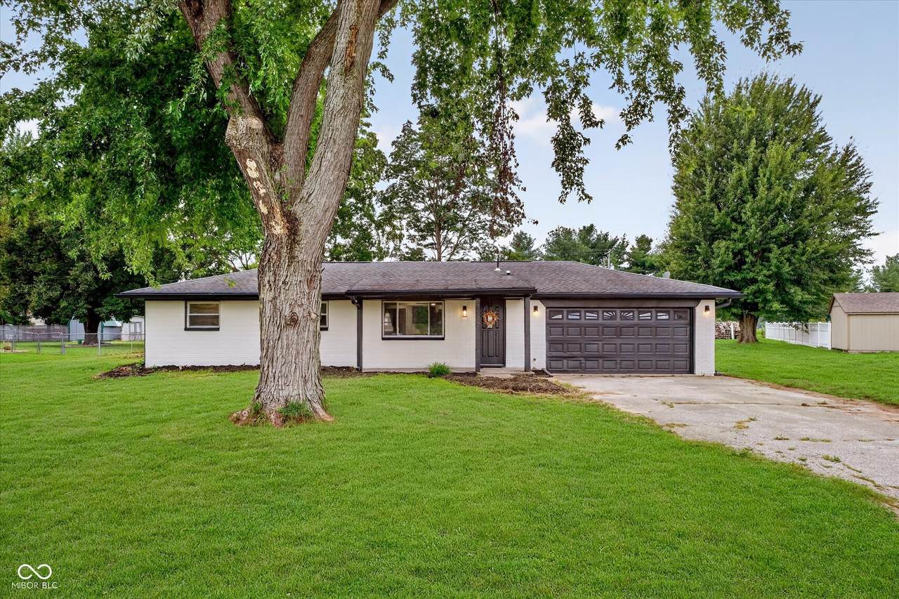 7172 Crestwood Drive - Photo 1