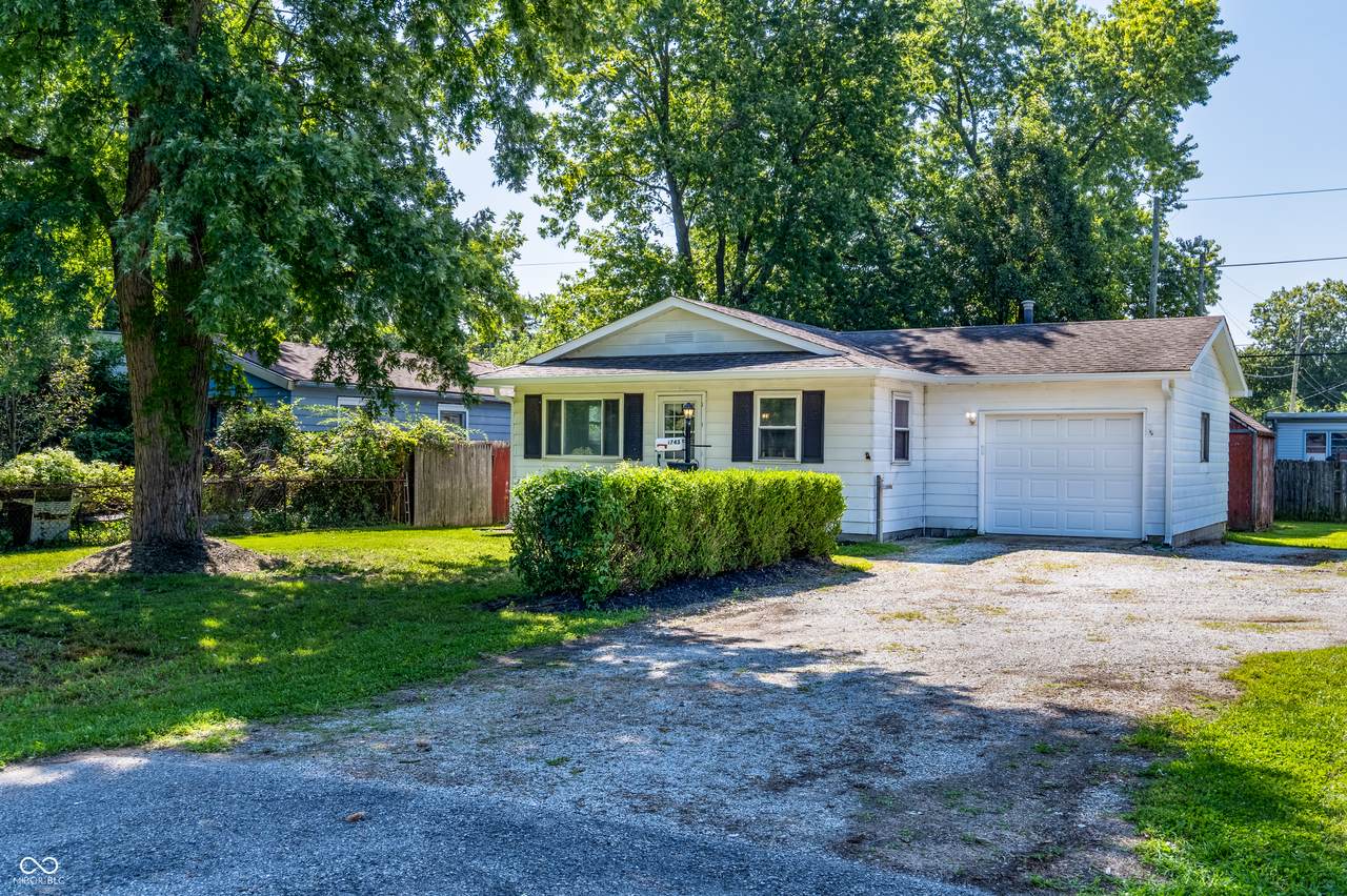 1743 Troy Avenue - Photo 1
