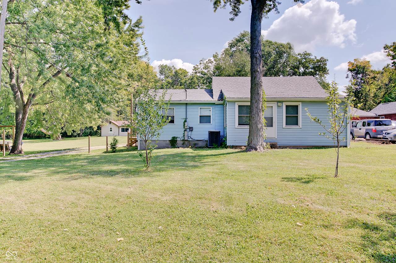1365 High School Road - Photo 1
