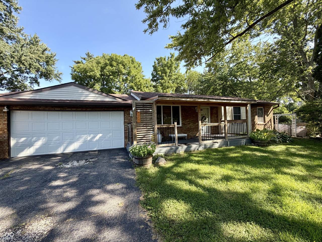 353 Broken Arrow Circle - Photo 1