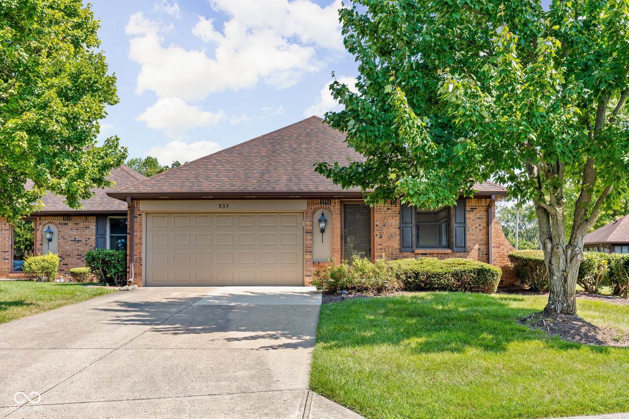 537 Eagle Crest Drive - Photo 1