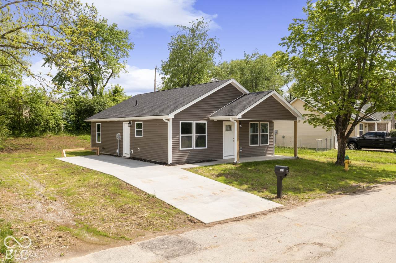 1918 Country Manor Way - Photo 1