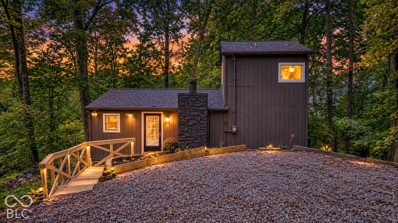 219 Eagle Drive - Photo 1