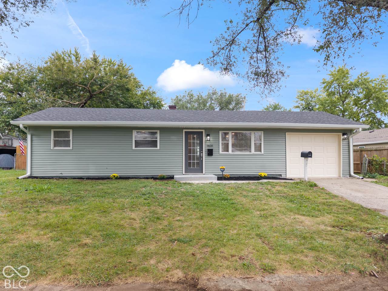 1831 Albany Street - Photo 1