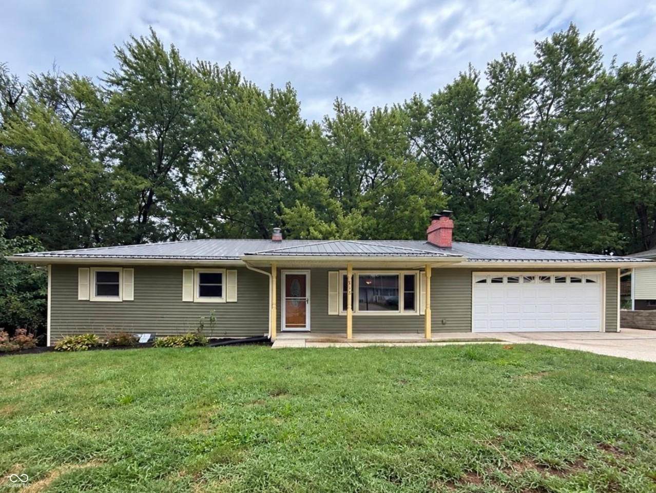 712 Campbell Street - Photo 1