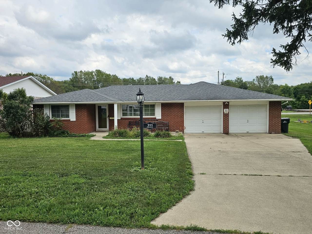 311 Edgeway Drive - Photo 1