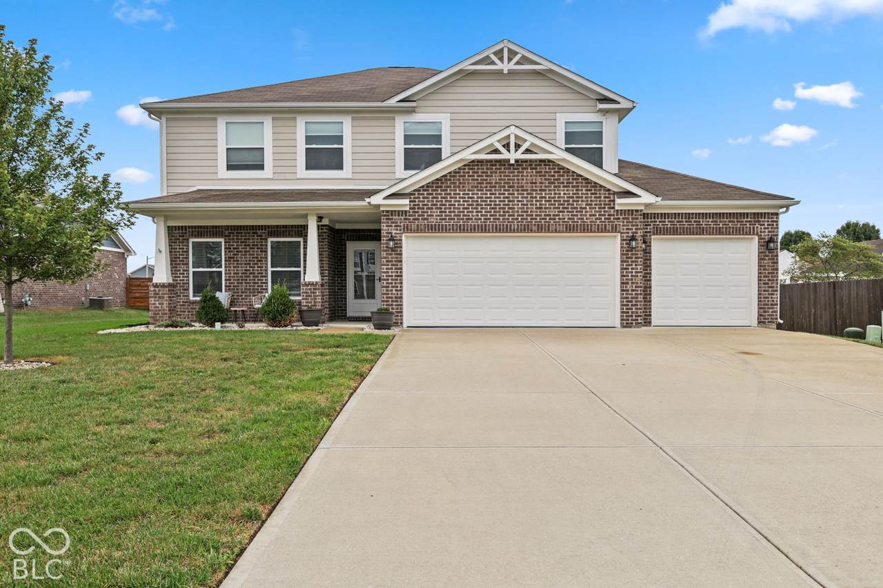 621 Appaloosa Drive - Photo 1