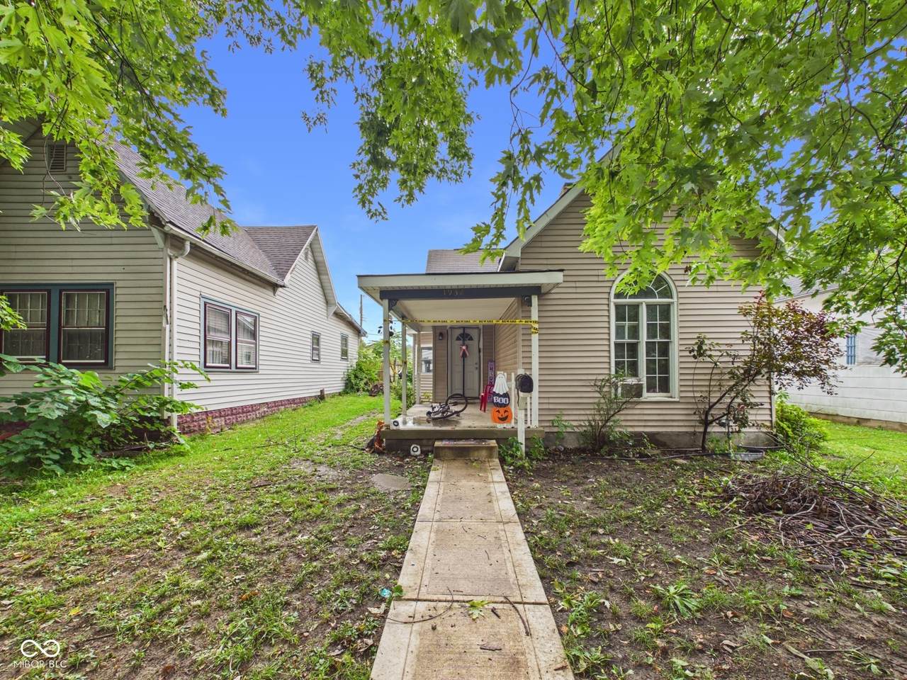 1932 Walnut Street - Photo 1