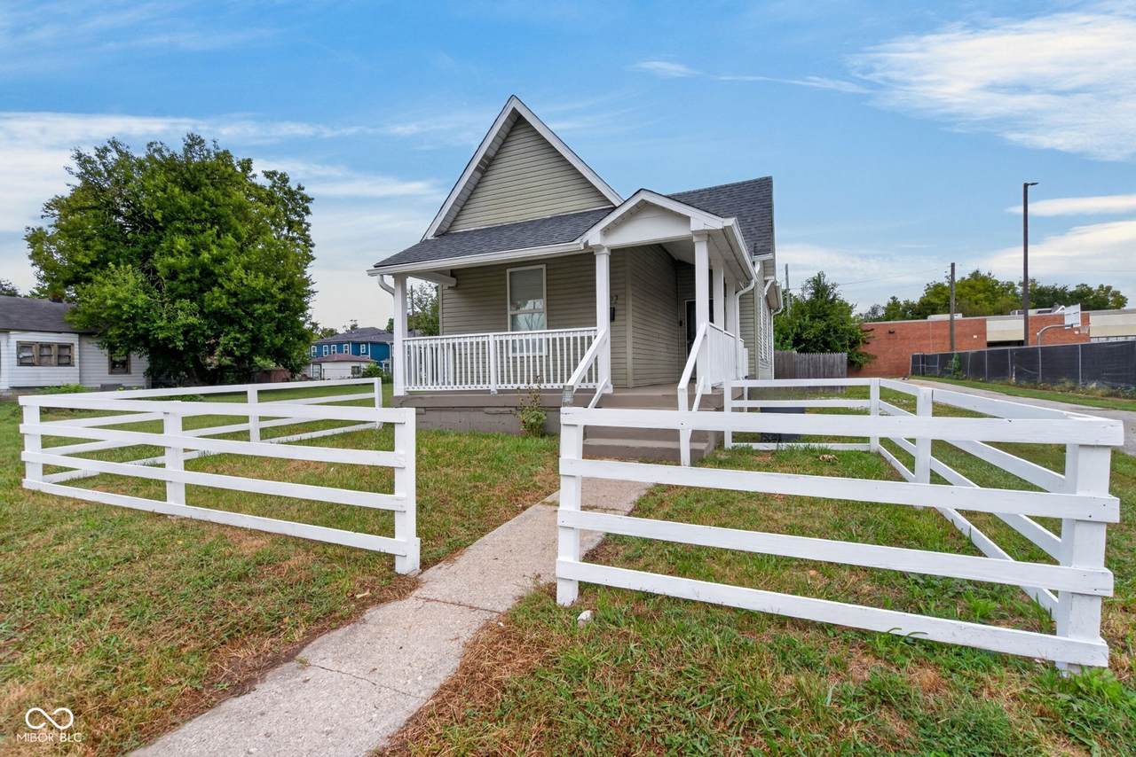 822 28th Street - Photo 1