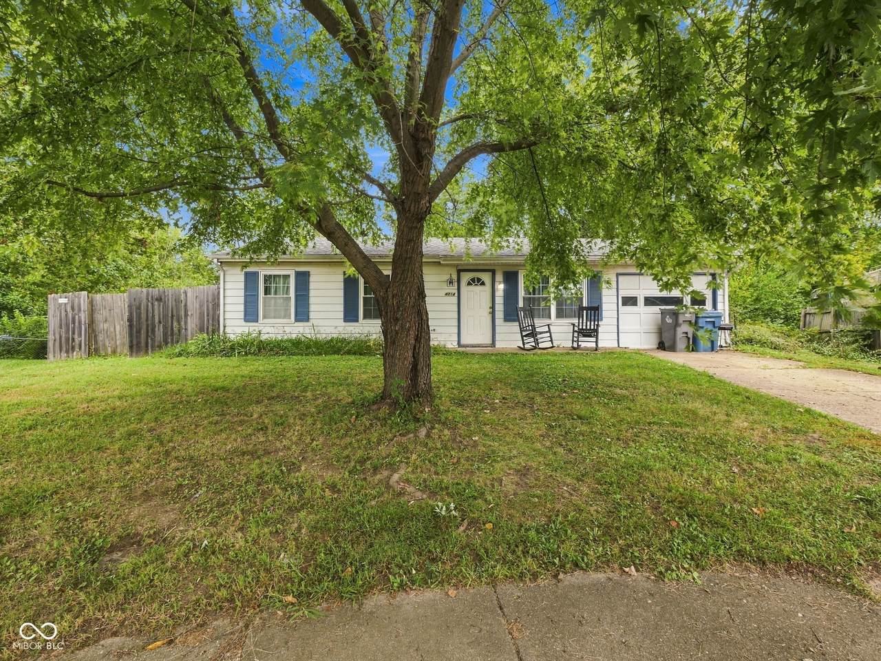 4214 Phoenix Drive - Photo 1