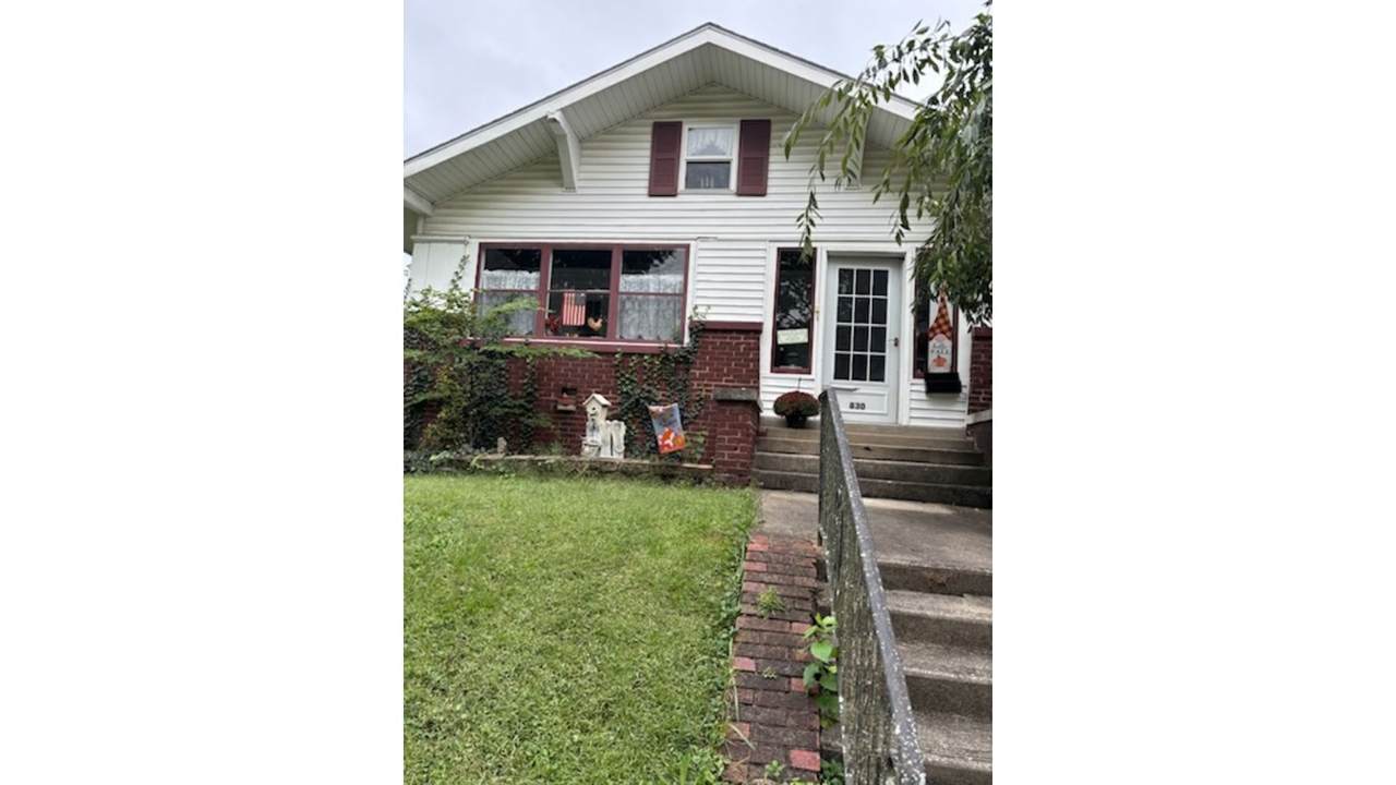 830 Armstrong - Photo 1