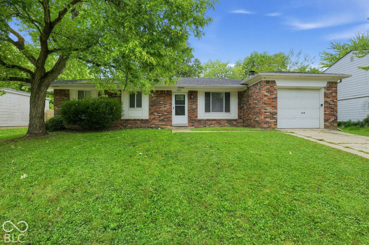 1520 Tina Marie Circle - Photo 1