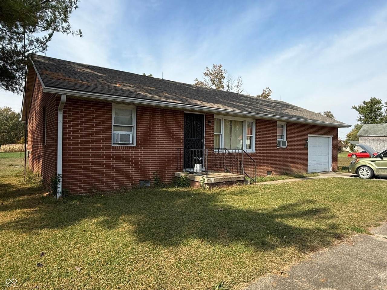 4213 Main Street - Photo 1