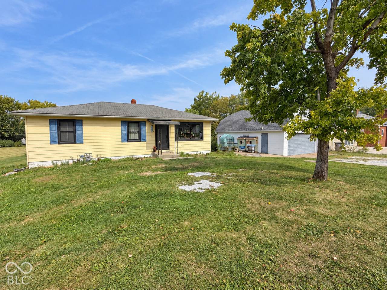 302 Thompson Road - Photo 1