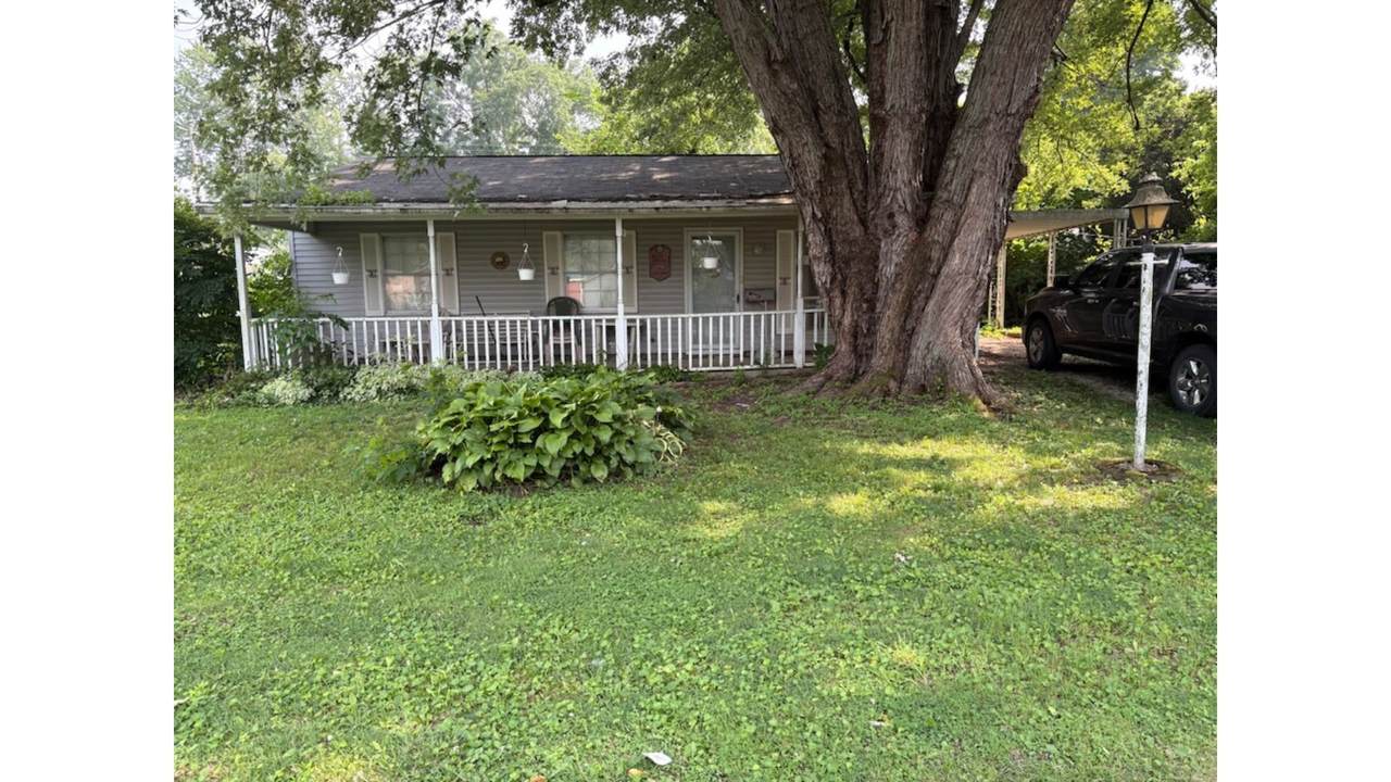 705 North - Photo 1