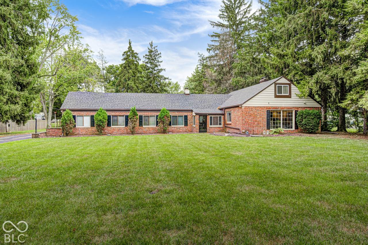 27 Roberts Road - Photo 1