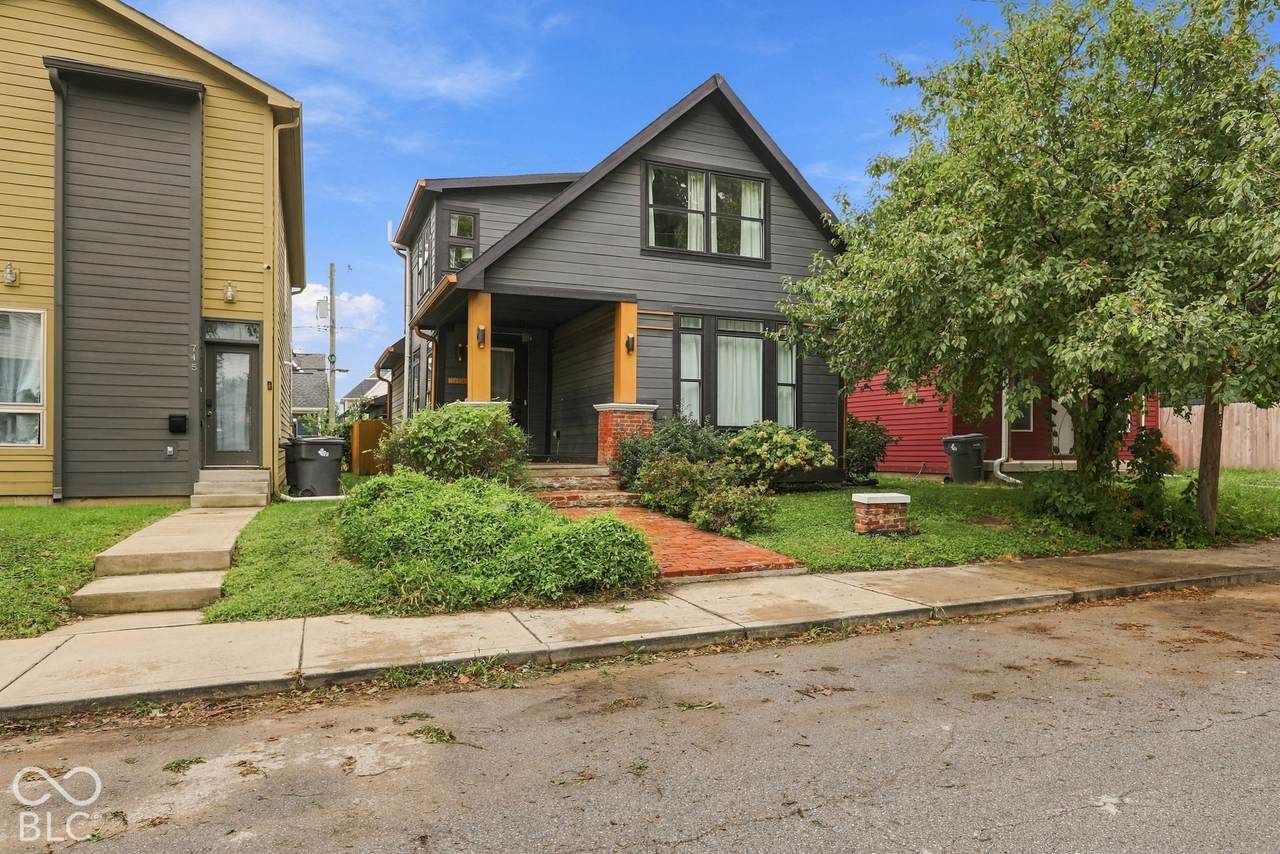 741 Parkway Avenue - Photo 1