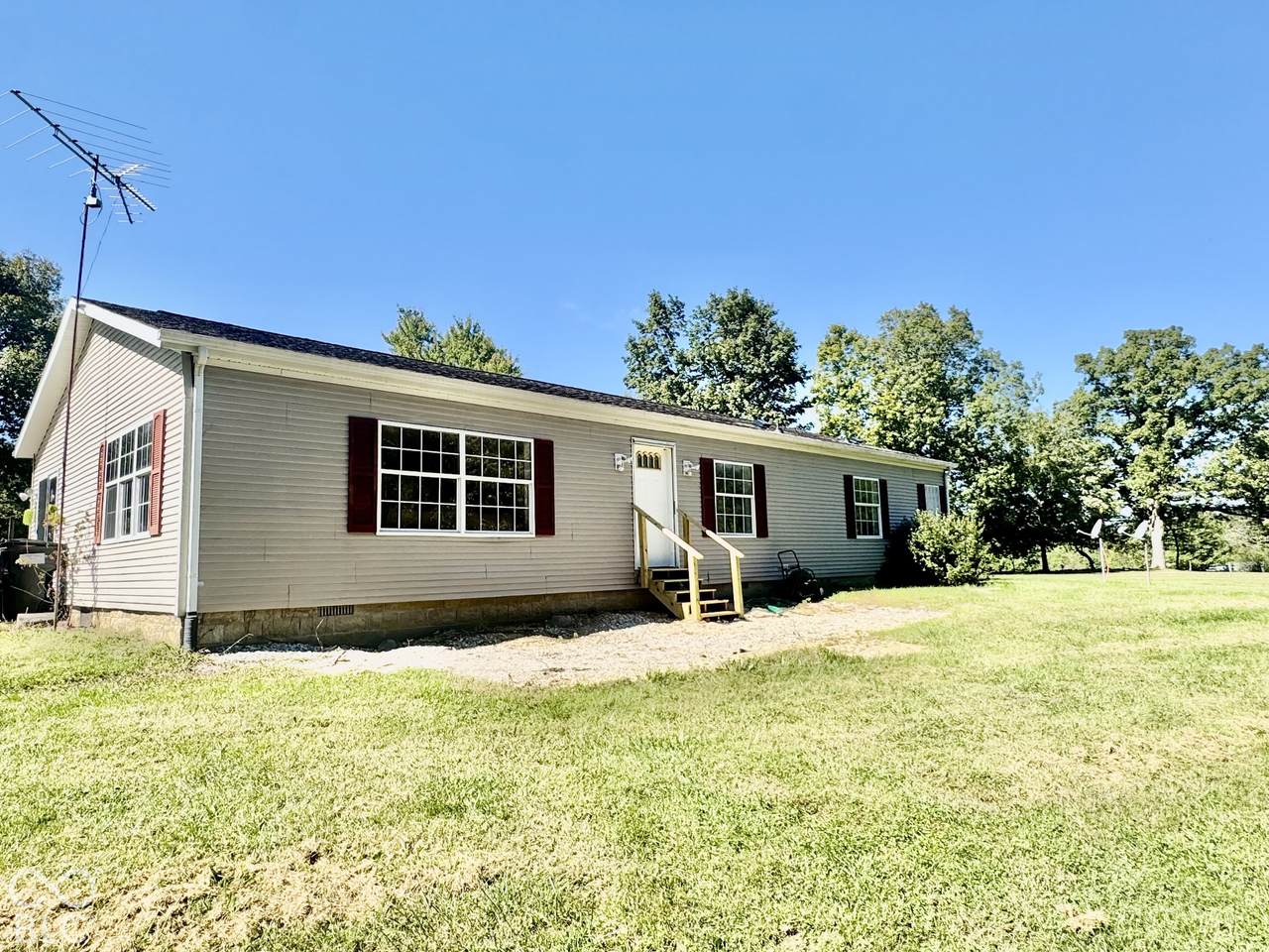 8476 Sycamore Road - Photo 1