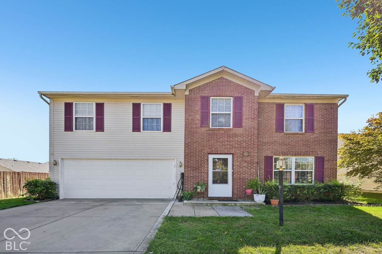 6041 Denise Drive - Photo 1