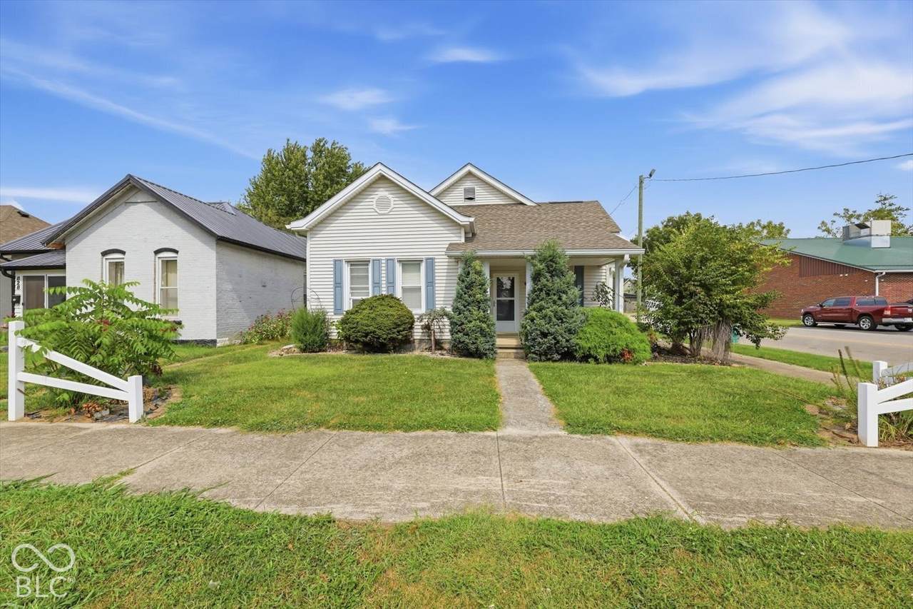 834 Main Street - Photo 1