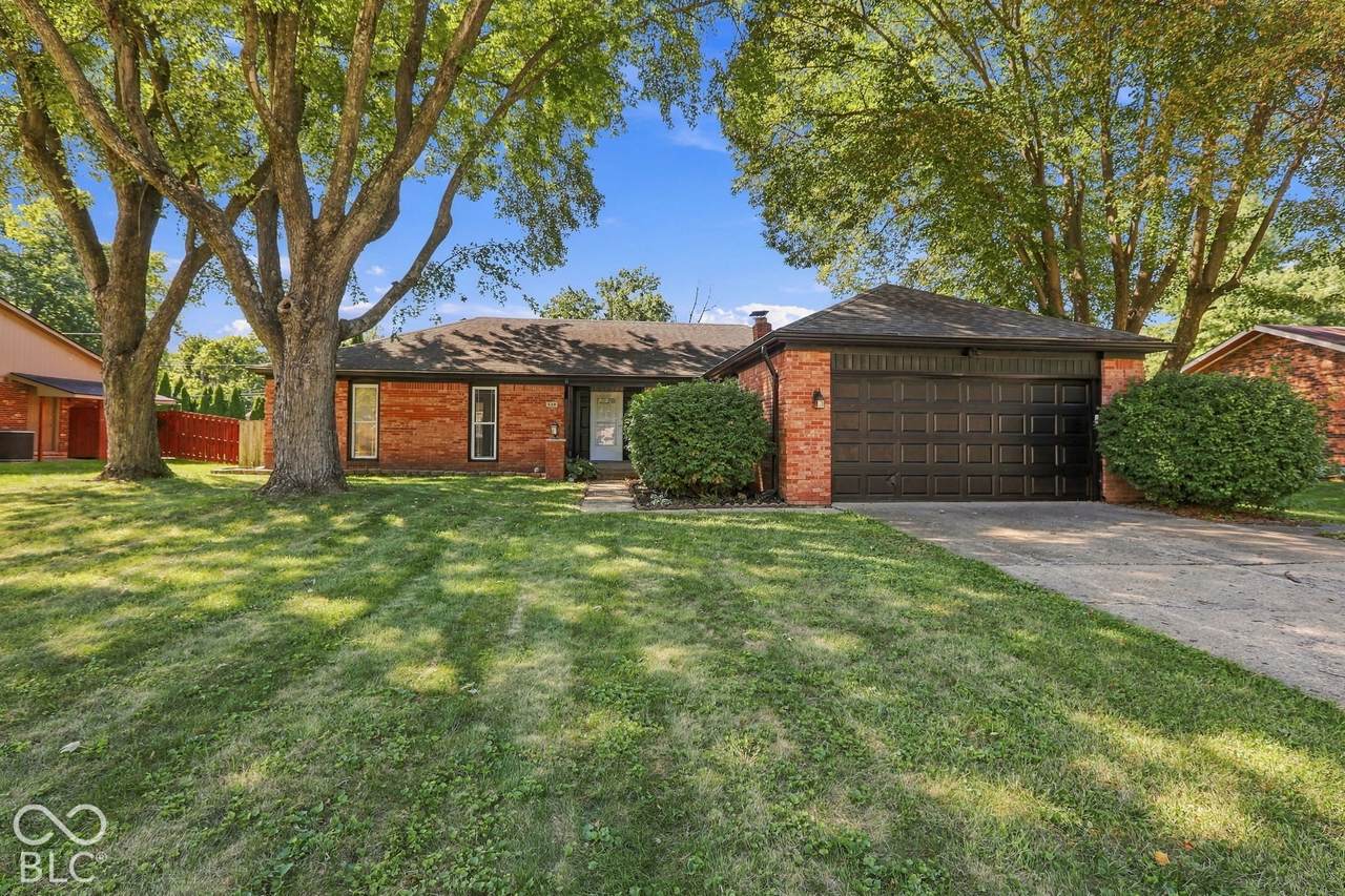 730 Colonial Way - Photo 1