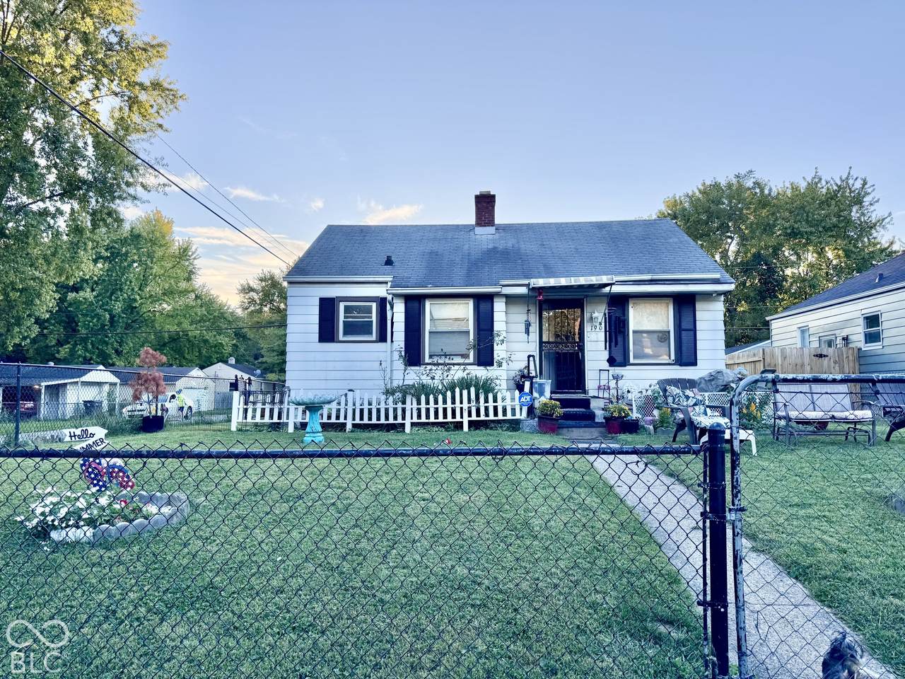 1902 Linwood Avenue - Photo 1