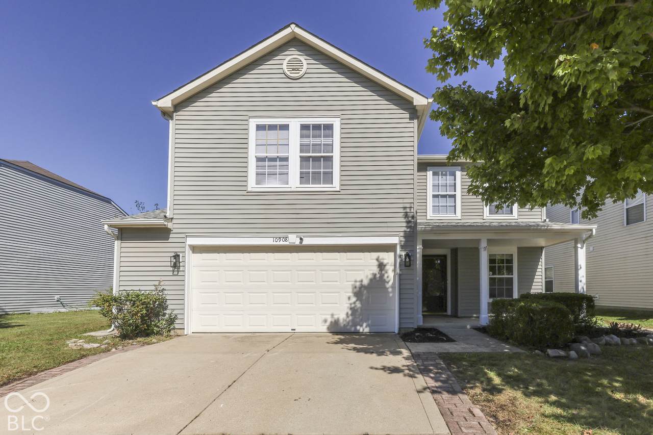 10908 Firefly Circle - Photo 1