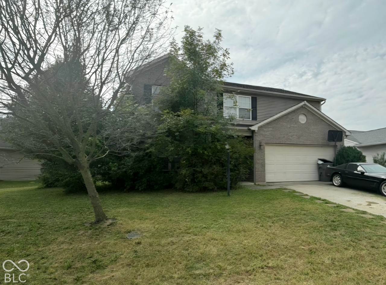 7340 Graymont Drive - Photo 1