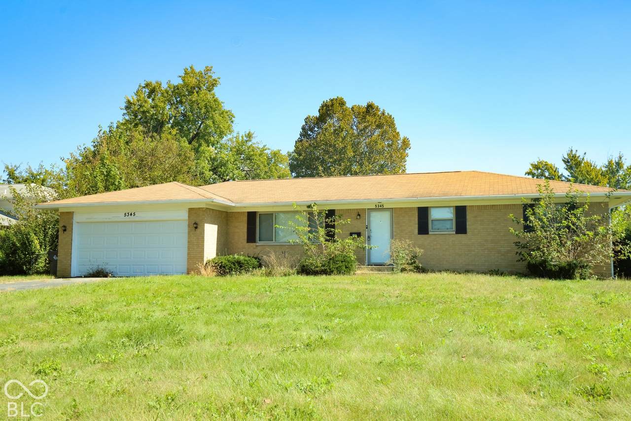 5345 Moonlight Drive - Photo 1